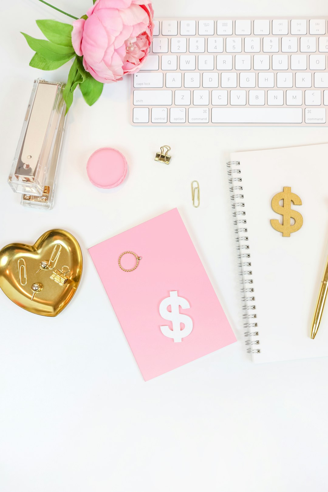 Feminine and girly pink and gold styled stock photo flat lays for bloggers, online entrepreneurs, and social media managers.